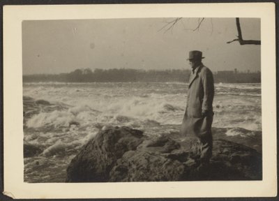 Mann am Meer von Louis Fleckenstein