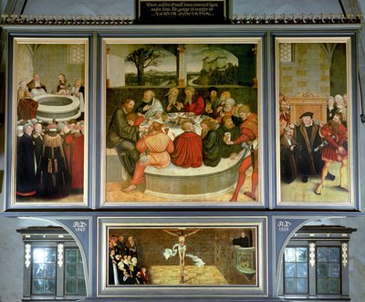 Triptychon, linker Flügel, Philipp Melanchthon führt eine Taufe durch, assistiert von Martin Luther; Mittelteil, das letzte Abendmahl mit Luther unter den Aposteln; rechter Flügel, Luther beichtet; Luther von Lucas Cranach the Elder