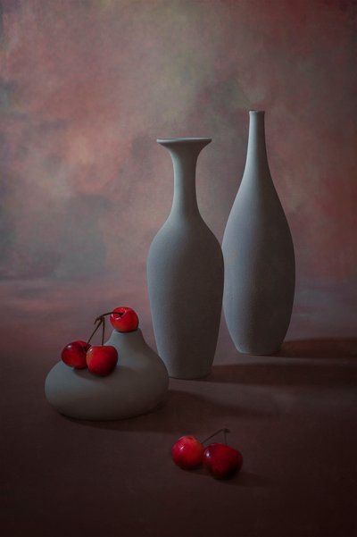 Elegantes Kirsch-Stillleben von Lydia Jacobs