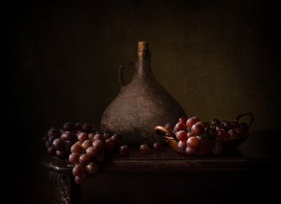 Dunkle Trauben Stillleben von Margareth Perfoncio