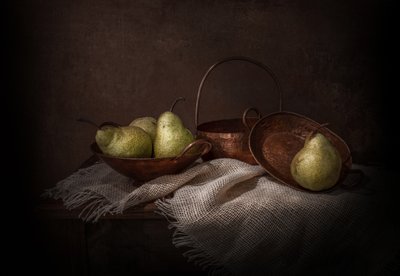 Rustikale Kupferbirnen von Margareth Perfoncio