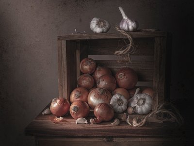 Rustikale Zwiebeln und Knoblauch von Margareth Perfoncio