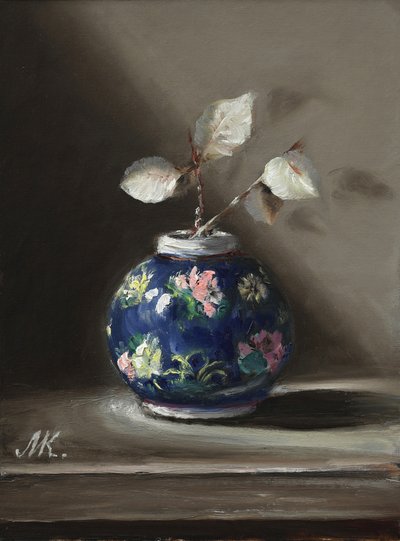 Blaues Vase Stillleben von Marina Kozyr