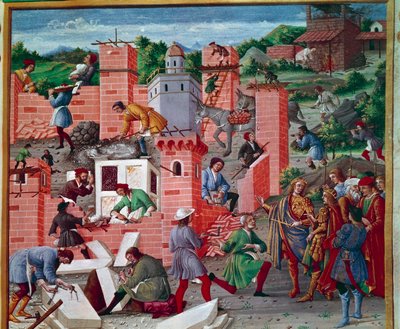 Der Bau der Stadt Rom. Zwillinge Romulus und Remus besuchen die Baustelle (Inspektion der Arbeiten und Fortschritte). Die Arbeiter sind bei der Arbeit: Maurer, Steinmetze, Träger, Marmor- und Zementarbeiter (Zementvorbereitung). Miniatur in „Romuleon“. von Master of the Innocent III missal
