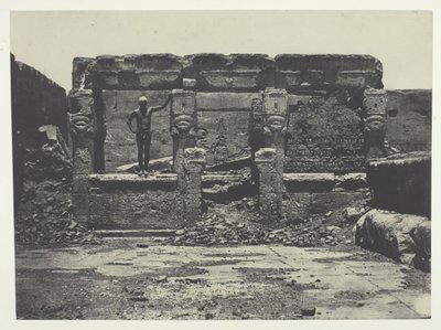 Großer Tempel von Dendera Teutyres, Oberägypten, 1849-51, gedruckt 1852 von Maxime Du Camp