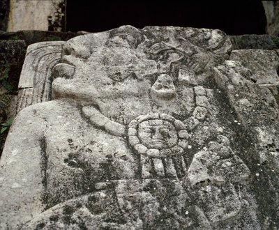 Stele im Haus A, Patio 2 im Palast von Mayan