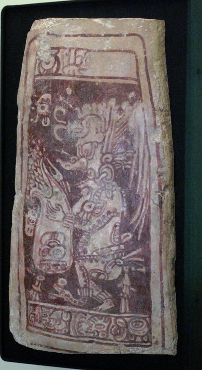 Gewölbedeckel mit Malerei des Gottes K"Awiil und hieroglyphischem Text, Chenes-Gebiet, Yucatan, Spätklassische Periode, 600-900 n. Chr. von Mayan