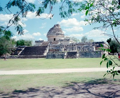 Präkolumbische Zivilisation: Blick auf die Stätte von Chichen Itza in der Region Yucatan von Mayan Mayan