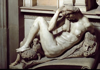 Allegorie der Nacht. Mausoleum von Giuliano de Medici. Marmorskulptur von Michelangelo Buonarroti