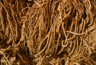 Seil aus natürlicher Manila-Faser in der Columbian Rope Company Fabrik in Auburn von Nathan Benn