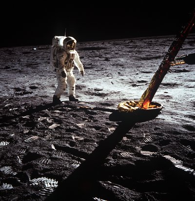 Buzz Aldrin am Bein des Mondmoduls, Apollo II Mission, Juli 1969 von Neil Armstrong