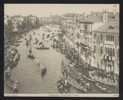 Gondeln auf dem Canal Grande in Venedig von Neue Photographische Gesellschaft