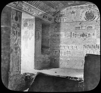 Sarkophag und Grabkammer von Ramses VI., Tal der Könige, Ägypten, ca. 1890 von Newton and Co