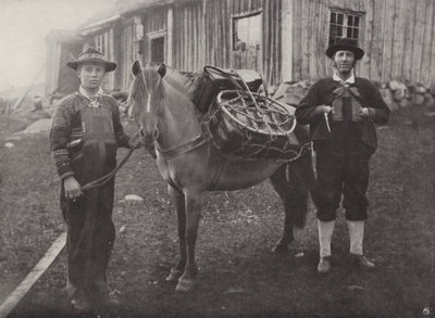 Saetersdalen Hochländer mit Packpferd von Norwegian Photographer