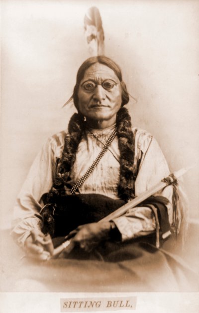 Porträt von Sitting Bull mit Calumet von Orlando Scott Goff