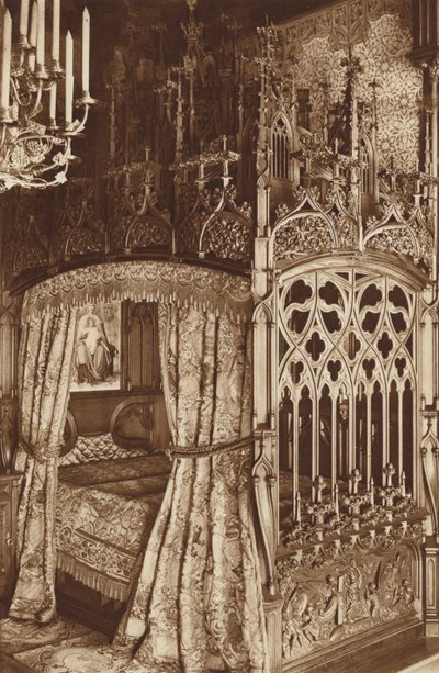 Bayerisches Königsschloss Neuschwanstein, gotisches Bett im Schlafzimmer von Otto Ballerstedt