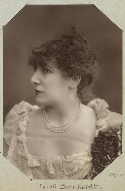 Porträt der Schauspielerin Sarah Bernhardt von Paul Nadar