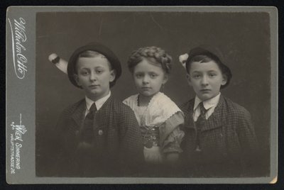 Porträt von drei österreichischen Kindern von Austrian Photographer