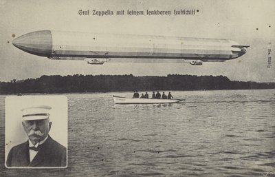 Graf Ferdinand von Zeppelin und eines seiner Luftschiffe von Photographer German