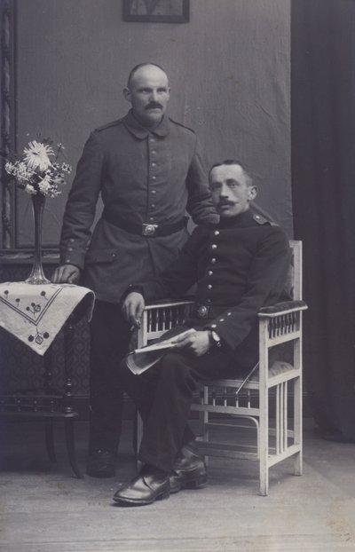 Porträt von zwei deutschen Soldaten von Photographer German