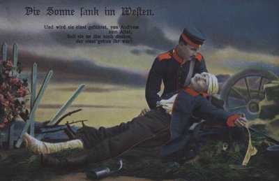 Die Sonne ging im Westen unter: ein deutscher Soldat tröstet seinen sterbenden Kameraden auf dem Schlachtfeld von Photographer German