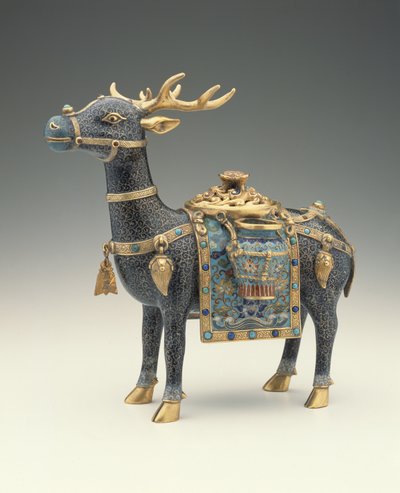 Eine Figur eines Hirsches (Cloisonné-Email) von Qing Dynasty Chinese School