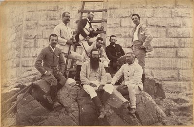 Leitende Mitarbeiter der Herren Glover & Co. an der Sindh-Brücke (Vorderseite, oben) von Raja Deen Dayal