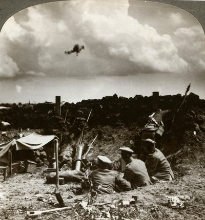 Mörser in den Schützengräben, Erster Weltkrieg, 1914-1918 von Realistic Travels Publishers