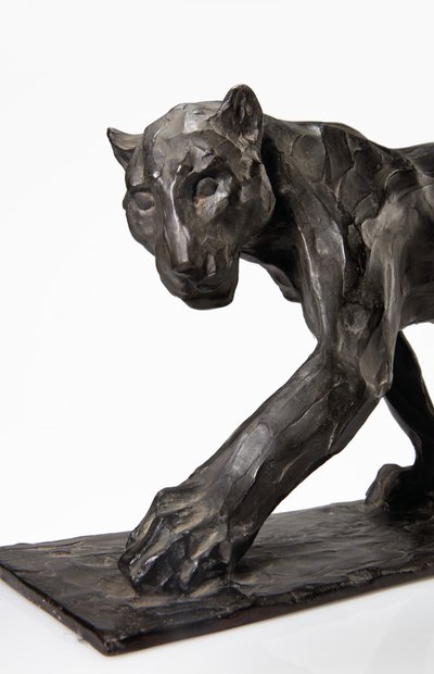 Panther im Gehen, Hinterbein erhoben, ca. 1904 von Rembrandt Bugatti