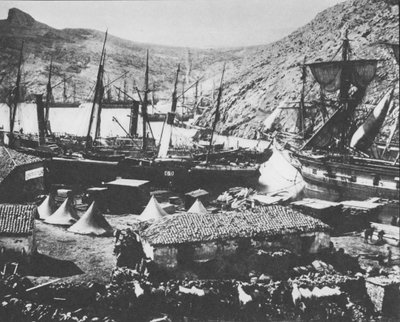 Balaklawa-Hafen während des Krimkriegs von Roger Fenton