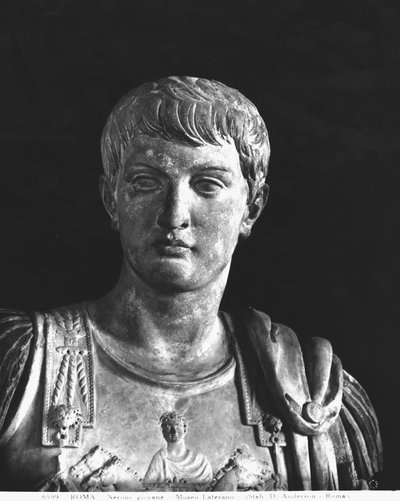 Statue des jungen Nero (37-68 n. Chr.) ca. 54 (Marmor) (Detail) von Roman