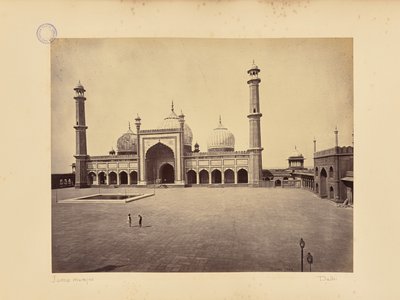 Delhi; die Jumma Masjid, die Moschee und der Innenhof von Samuel Bourne