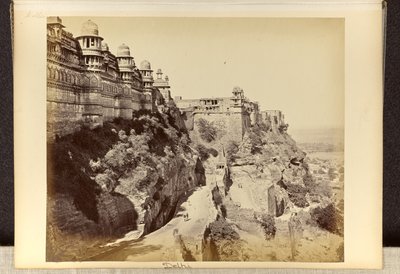 Gwalior: die Festung, der Palast und der Haupteingang von Samuel Bourne