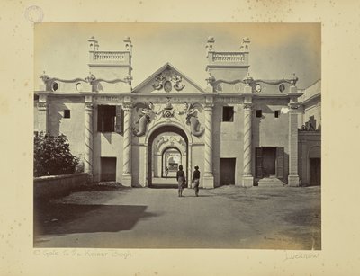 Lucknow: Das Meerjungfrauentor, Kaiser Bagh von Samuel Bourne