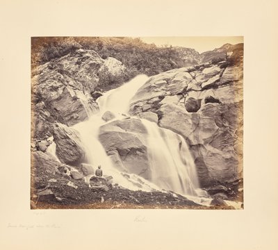 Kleiner Wasserfall oberhalb von Prini, Kulu von Samuel Bourne
