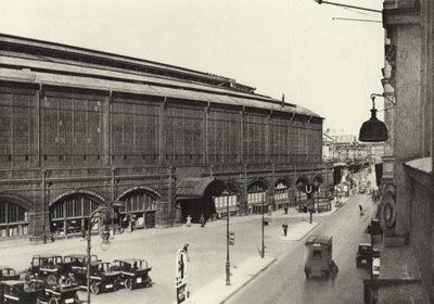 Berlin: Bahnhof Friedrichstraße von Sasha Stone