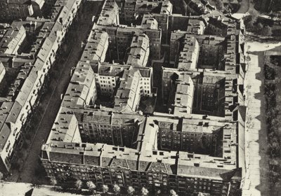 Berlin: Berliner Mietskasernen von Sasha Stone