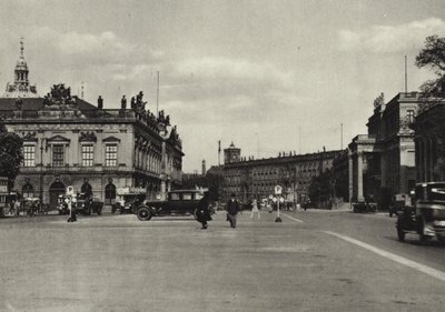 Berlin: Zeughaus und Kronprinzenpalais von Sasha Stone