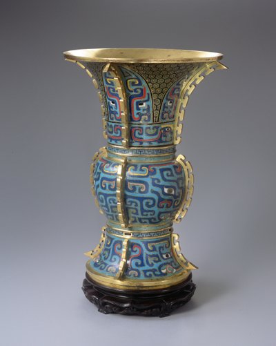 Eine Zun-förmige Vase und Standfuß von School Chinese