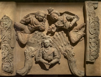 Basrelief, das ein früheres Leben des Buddha illustriert: Vishvantara Jataka. China, Xinjiang. Ende des 6. Anfang des 7. Jahrhunderts. von School Chinese