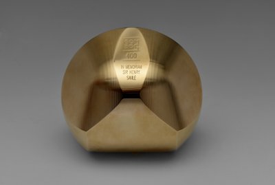 Gömböc 400, 2019 von School Hungarian