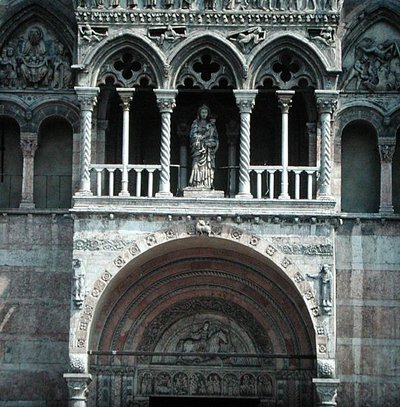 Westfassade, begonnen in den 1130er Jahren und abgeschlossen im 15. Jahrhundert (Detail) von School Italian