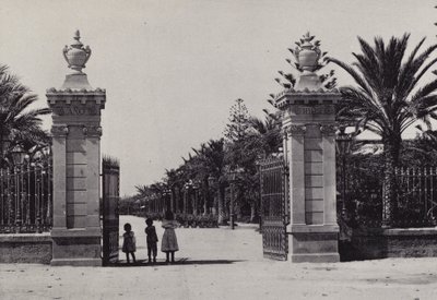 Cadiz: Entrada al Parque Genoves von Spanish Photographer