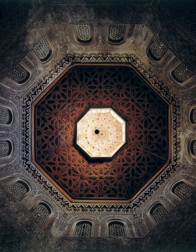 Decke der Madrasa von Granada, Spanien, erbaut 1349 von Spanish School
