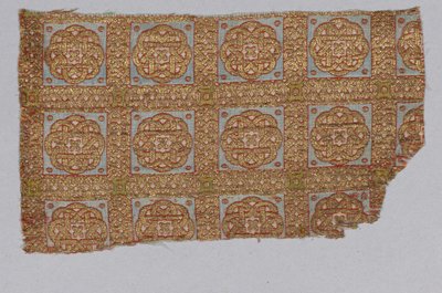 Textilfragment von der Dalmatik des San Valerius von Spanish School