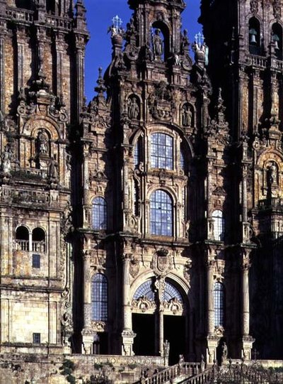 Ansicht der Westfassade (Fachada del Obradoiro) entworfen von Fernando Casas y Novoa von Spanish School