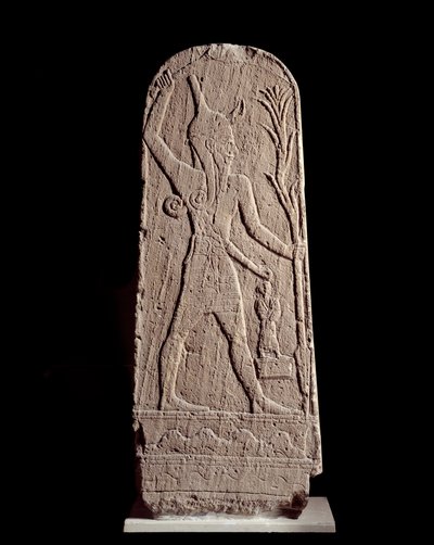 Orientalische Kunst: Stele des Gottes Baal im Blitz. (Gott Krieger schützt den König) Skulptur aus dem 15. Jahrhundert v. Chr., Syrien. Paris, Musee Du Louvre von Syrian Syrian