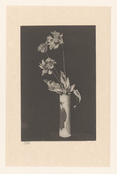 Blumen in einer Vase mit chinesischen Motiven von Théodore Roussel (signed by artist)