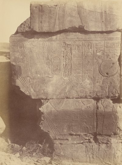 Nahaufnahme von Hieroglyphen und Skulpturen, Karnak von Théodule Devéria