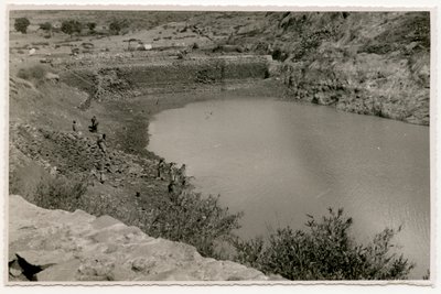 Wasserbecken nahe Axum, Äthiopien, Foto von Ugo Monneret de Villard von Ugo Monneret de Villard